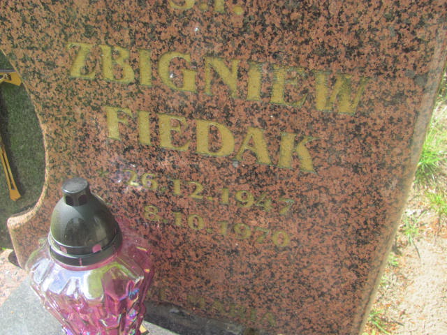 Zbigniew Fiedak 1947 Rzepin - Grobonet - Wyszukiwarka osób pochowanych