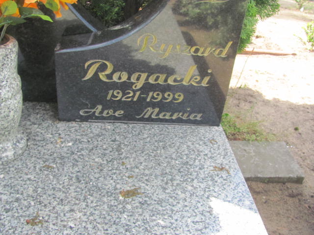 Ryszard Rogacki 1921 Rzepin - Grobonet - Wyszukiwarka osób pochowanych